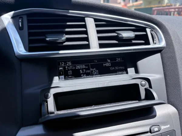 Citroen C4 1.6 BlueHDi Feel EAT6 46