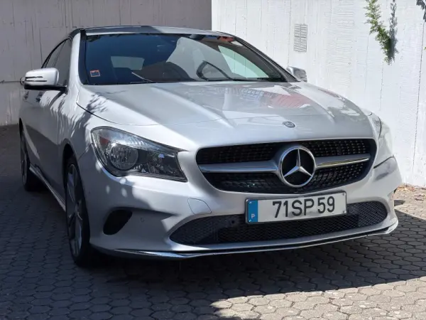 Mercedes-Benz CLA 180 d Shooting Brake Urban Aut. 9
