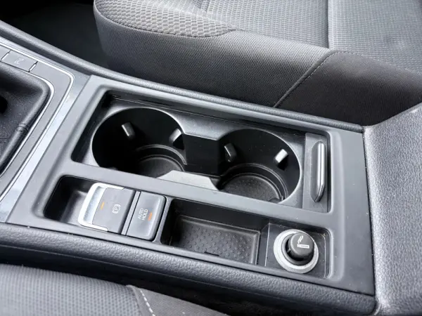 Volkswagen Golf 1.0 TSI Confortline 52