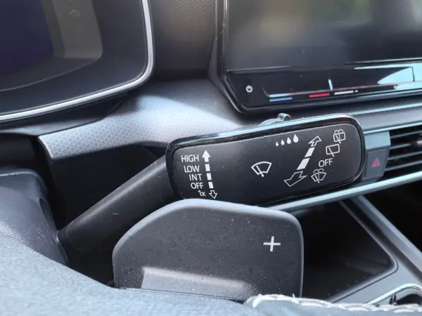 SEAT Leon ST 1.0 eTSI OPF DSG Style 38