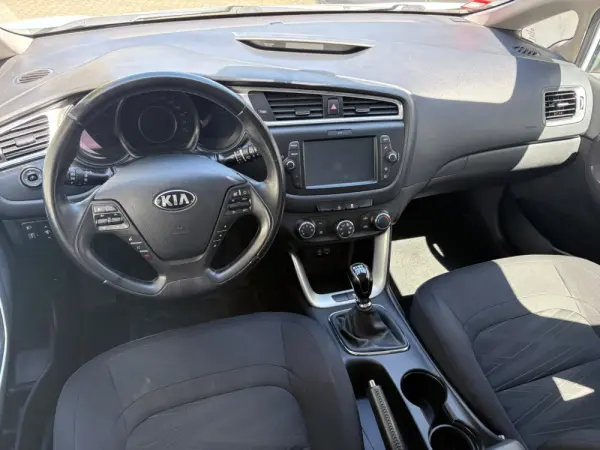 Kia Ceed SW 1.6 CRDi Nav Line 30