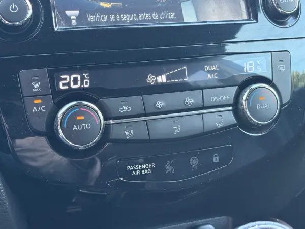 Nissan Qashqai 1.2 DIG-T N-Connecta 18 46