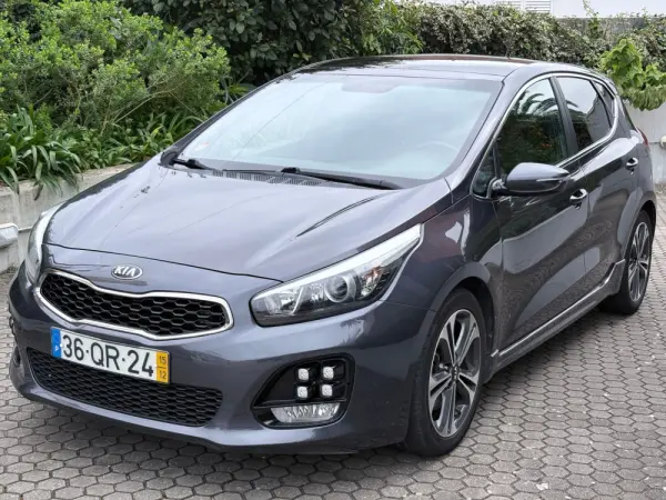 Kia Ceed 1.6 CRDi GT Line 4
