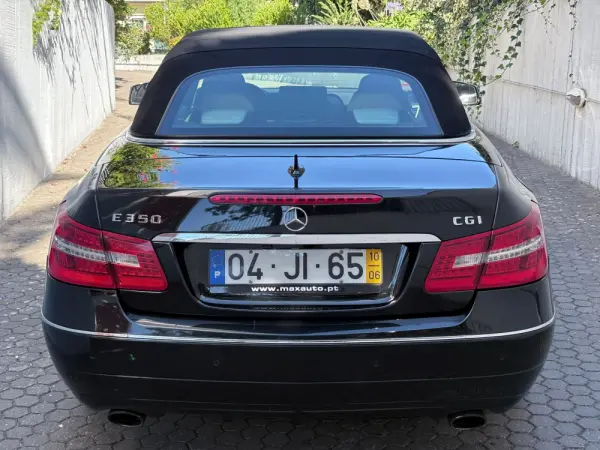 Mercedes-Benz E 350 CGi Avantgarde BlueEfficiency Auto 22
