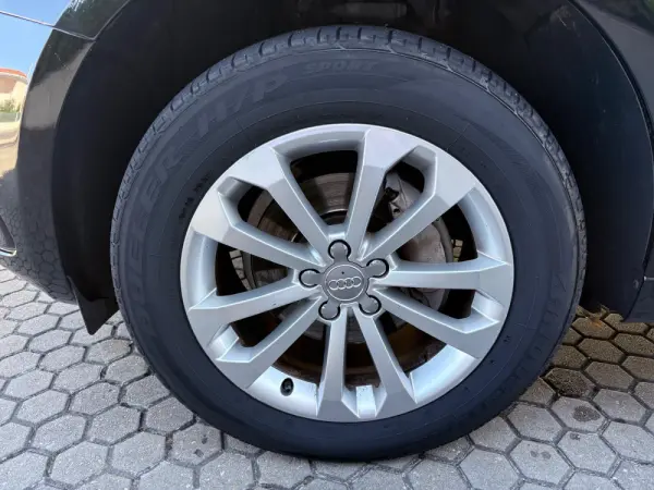 Audi Q5 2.0 TDI quattro S-line S-tronic 11
