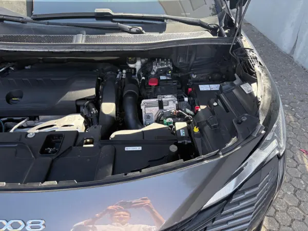 Peugeot 3008 1.6 Hybrid GT e-EAT8 20
