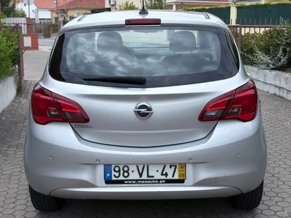 Opel Corsa 1.2 Dynamic 5