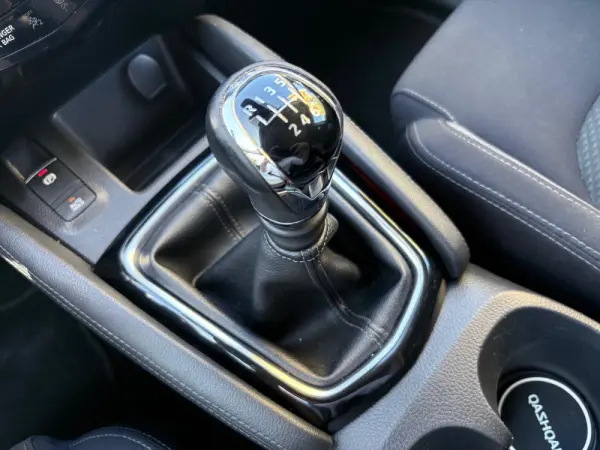 Nissan Qashqai 1.5 dCi N-Connecta J18 50