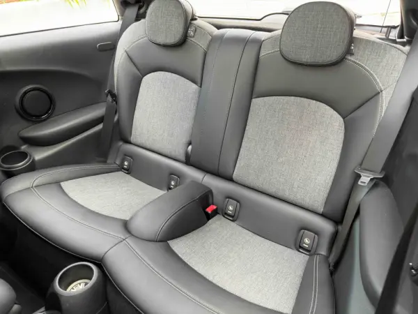 MINI 3 Portas Cooper S 51