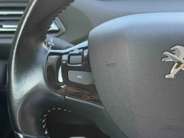 Peugeot 308 1.6 BlueHDi Style 36