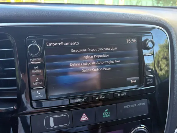 Mitsubishi Outlander 2.2 DI-D Instyle Navi 45