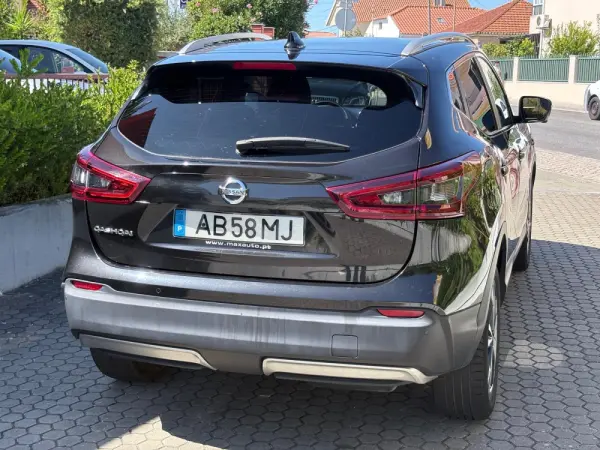 Nissan Qashqai 1.5 dCi N-Connecta J18 20