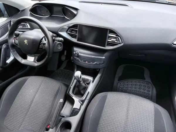 Peugeot 308 SW 1.2 PureTech Style 29