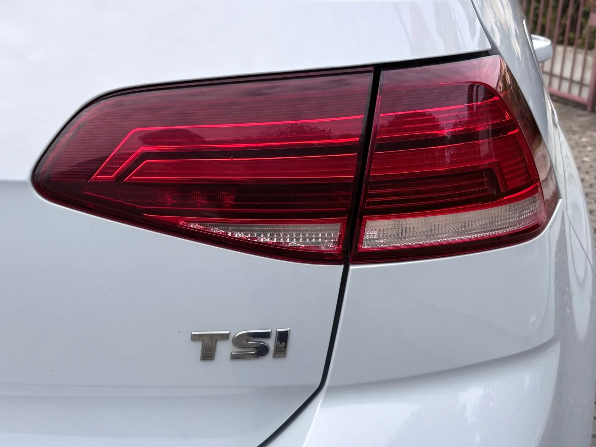 Volkswagen Golf 1.0 TSI Confortline 22