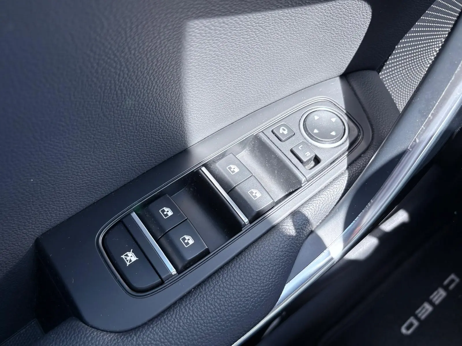 Kia Ceed SW 1.4 T-GDI Drive+SRF 7DCT 36