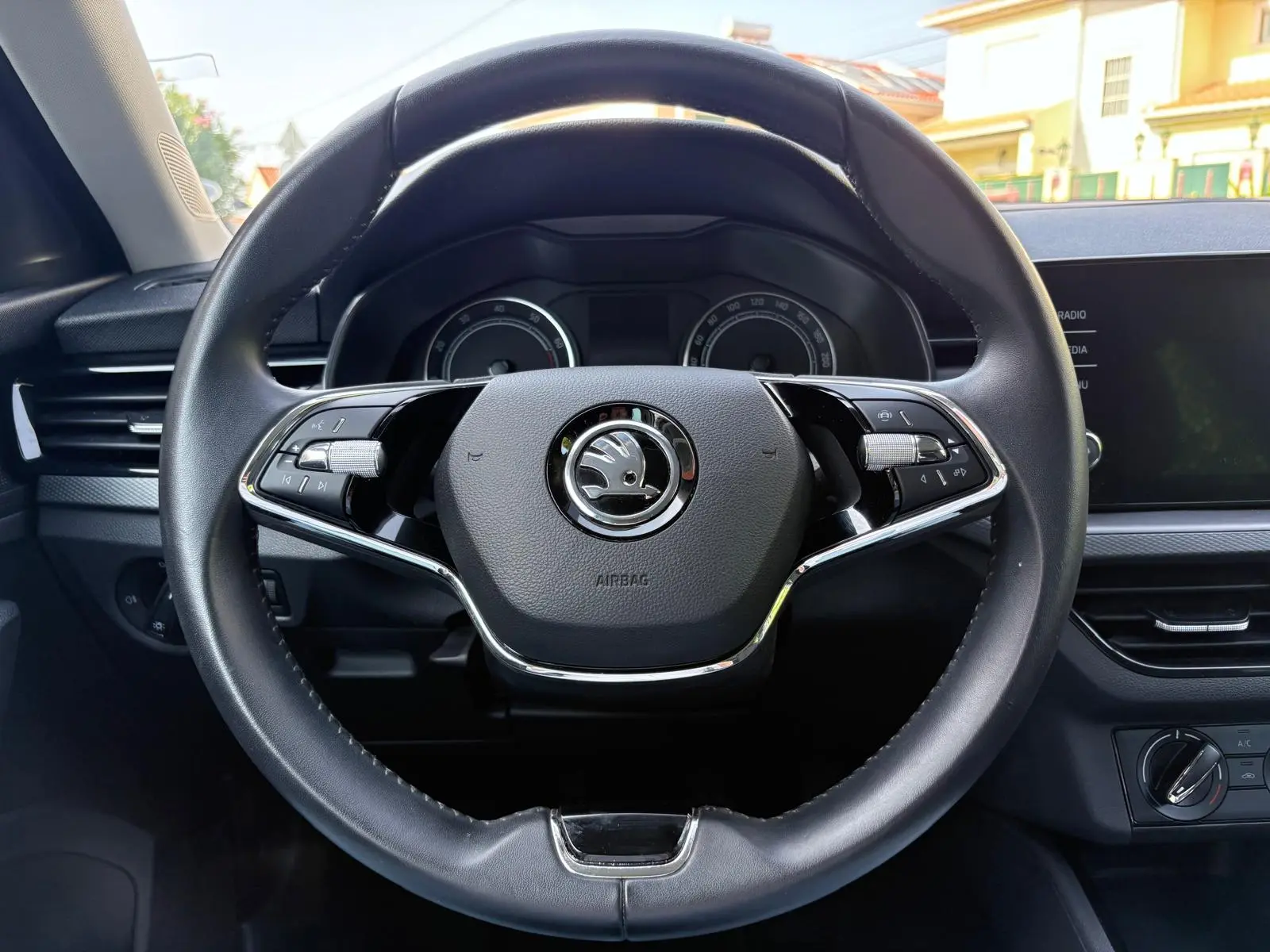 Skoda Kamiq 1.0 TSI Ambition 37