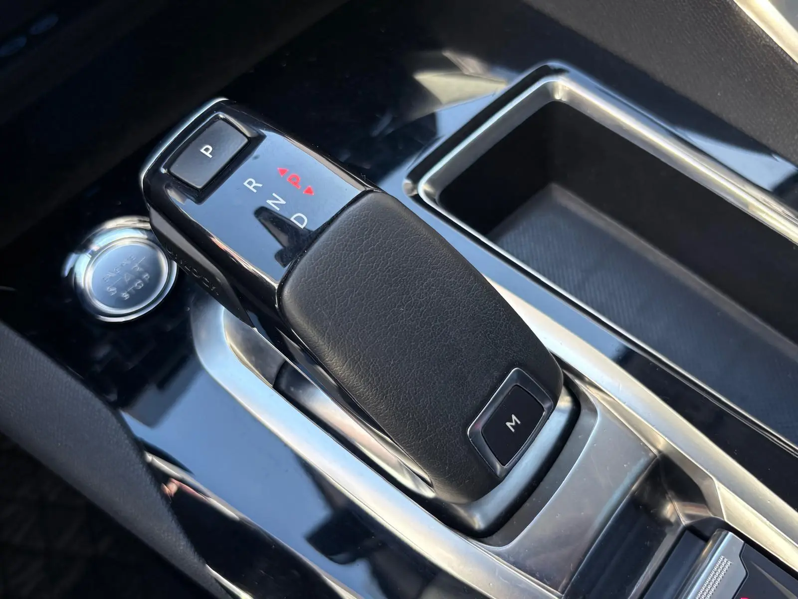 Peugeot 3008 1.2 PureTech Allure EAT8 54