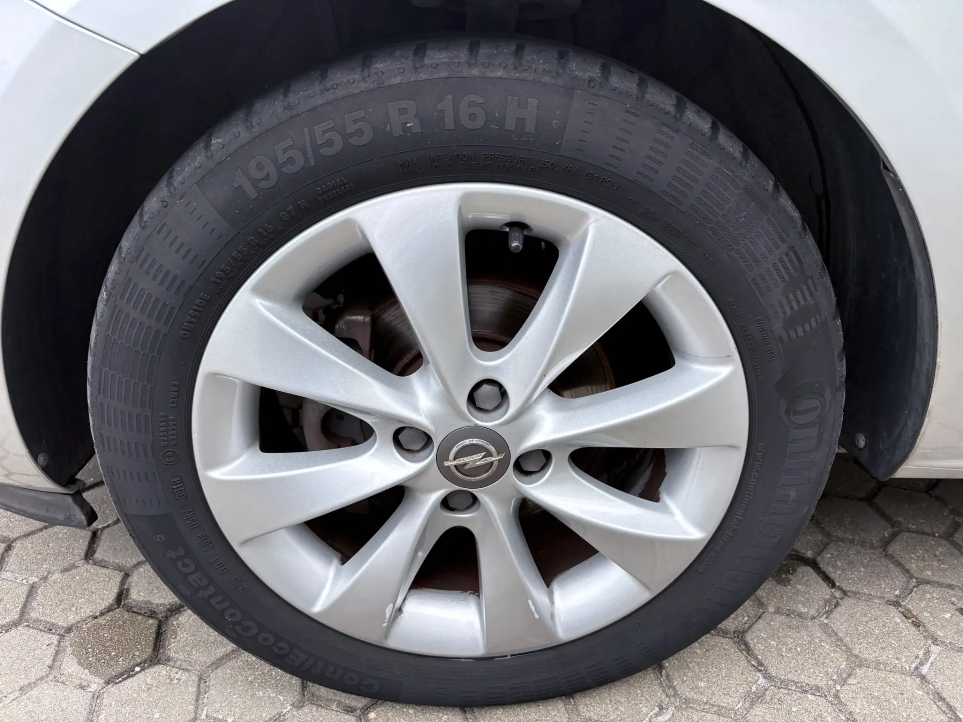 Opel Corsa 1.2 Dynamic 11