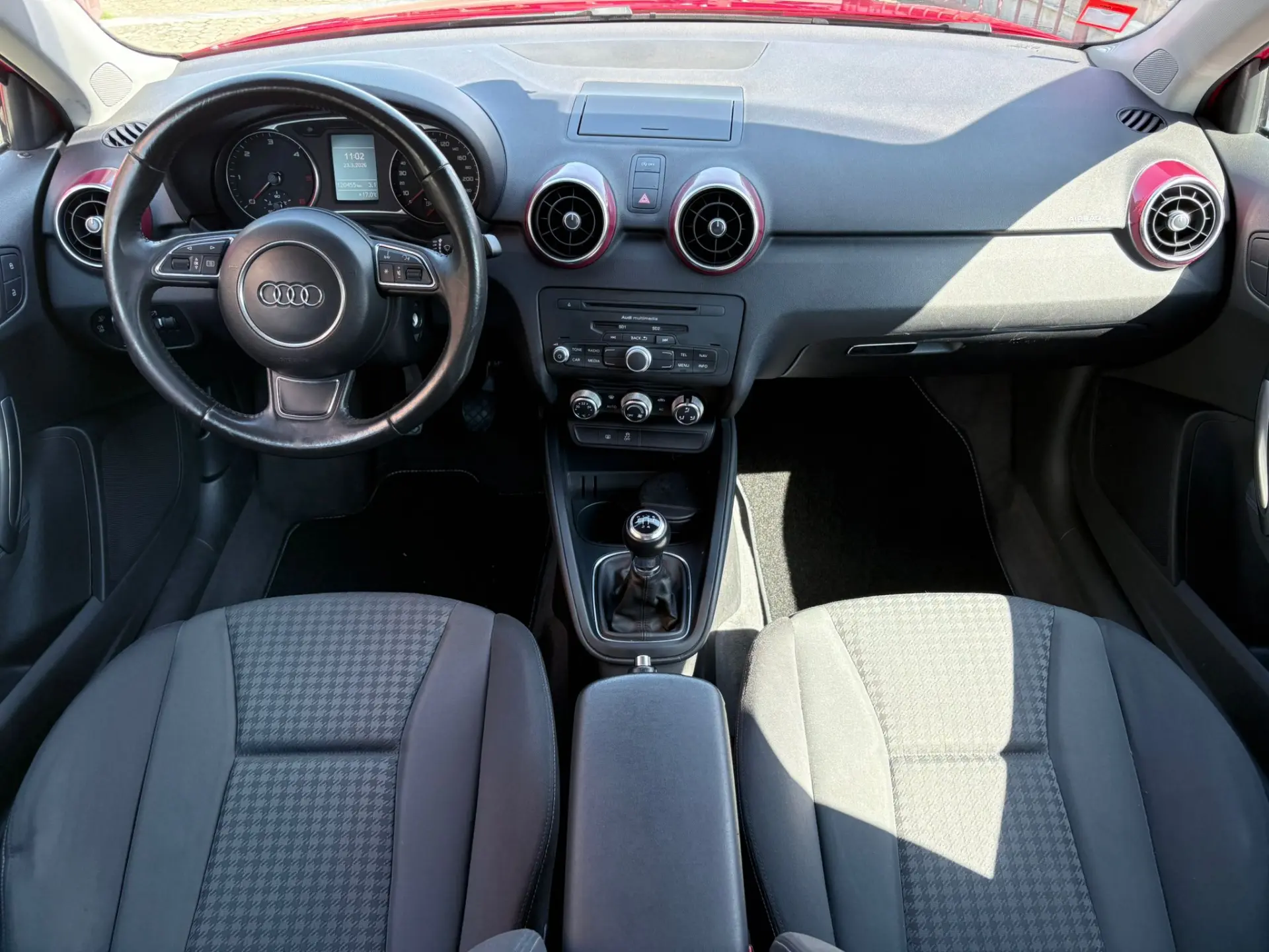 Audi A1 1.6 TDI Sport 6