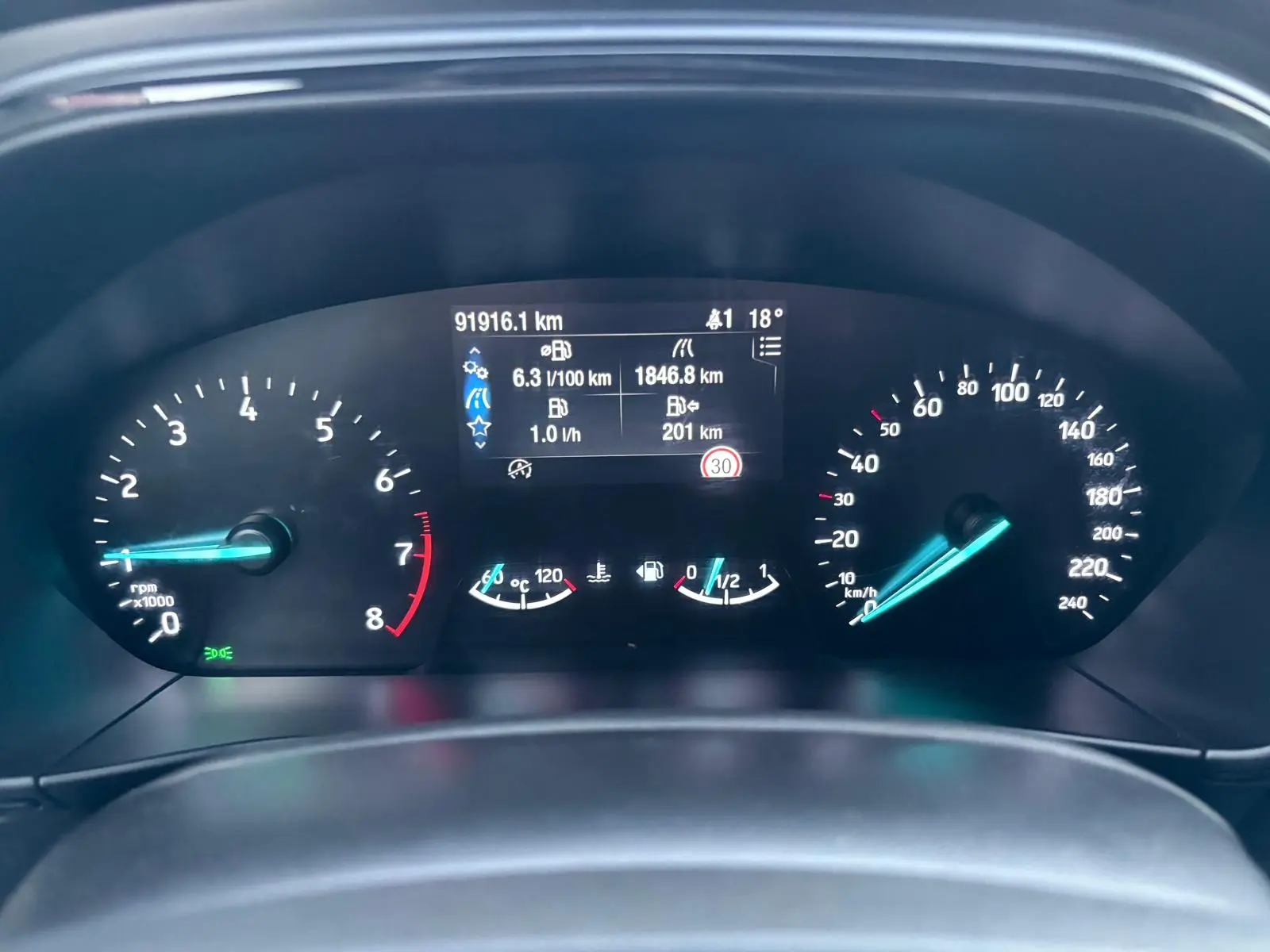 Ford Focus SW 1.0 EcoBoost ST-Line 40