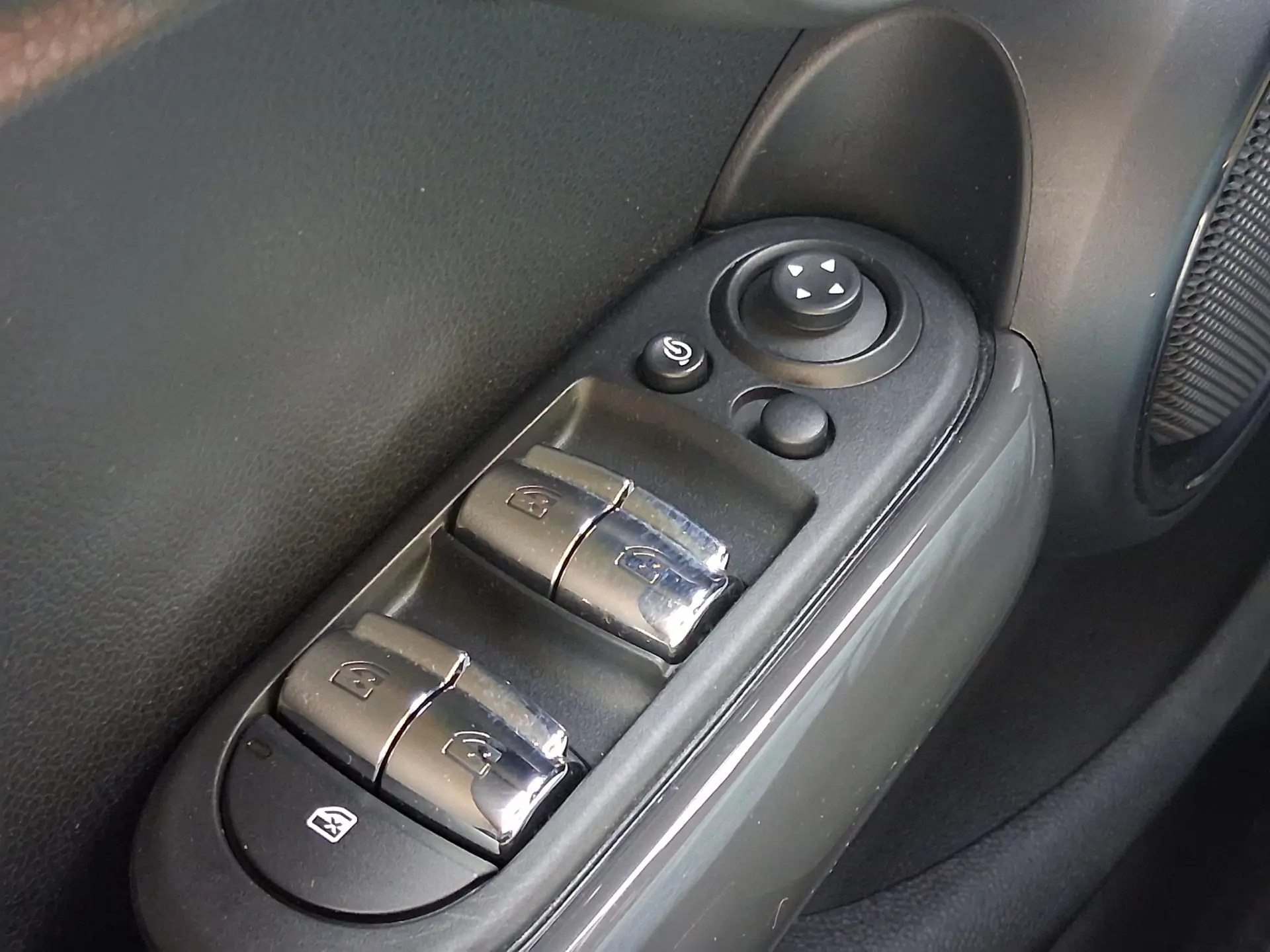 MINI 5 Portas One Auto 32