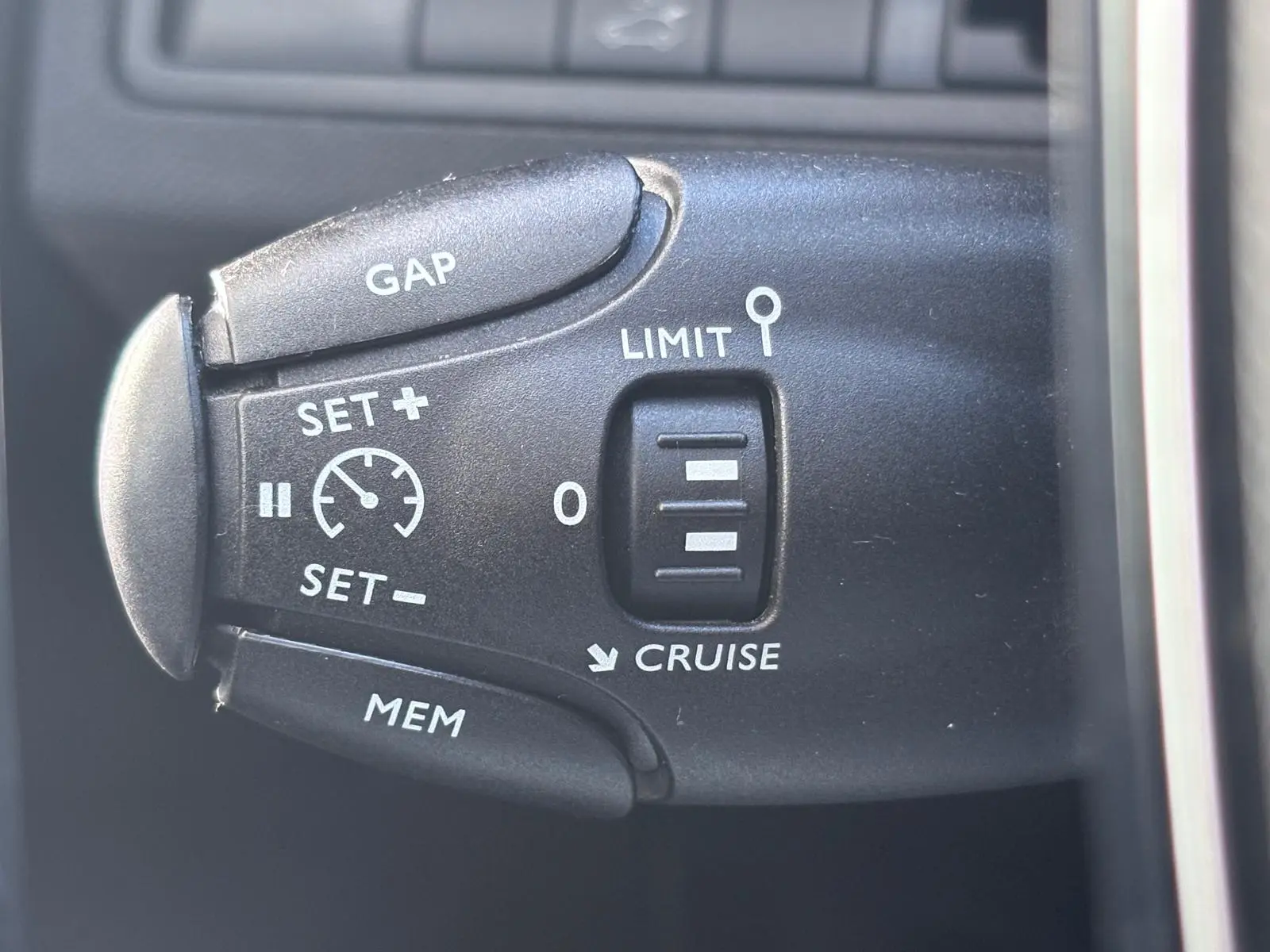 Peugeot 3008 1.2 PureTech Allure EAT8 42