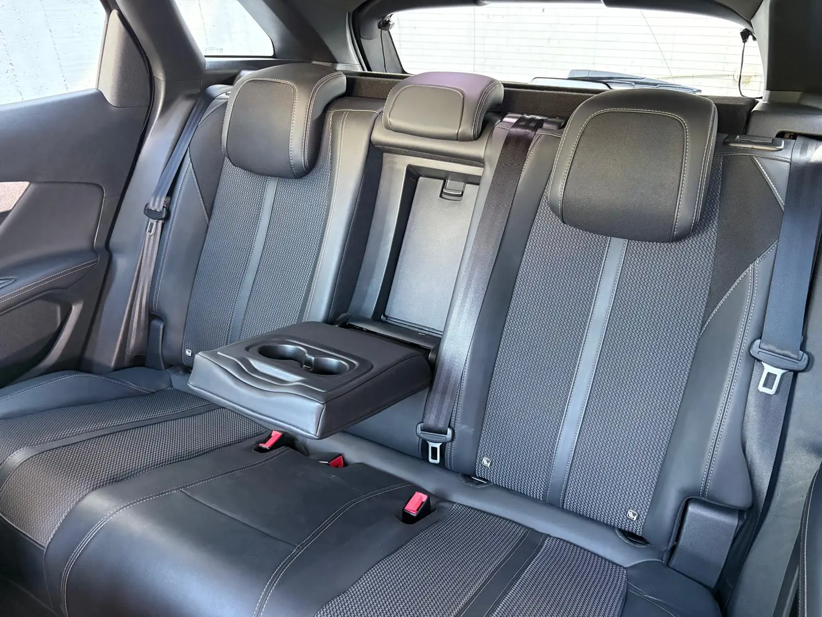 Peugeot 3008 1.6 Hybrid GT e-EAT8 55