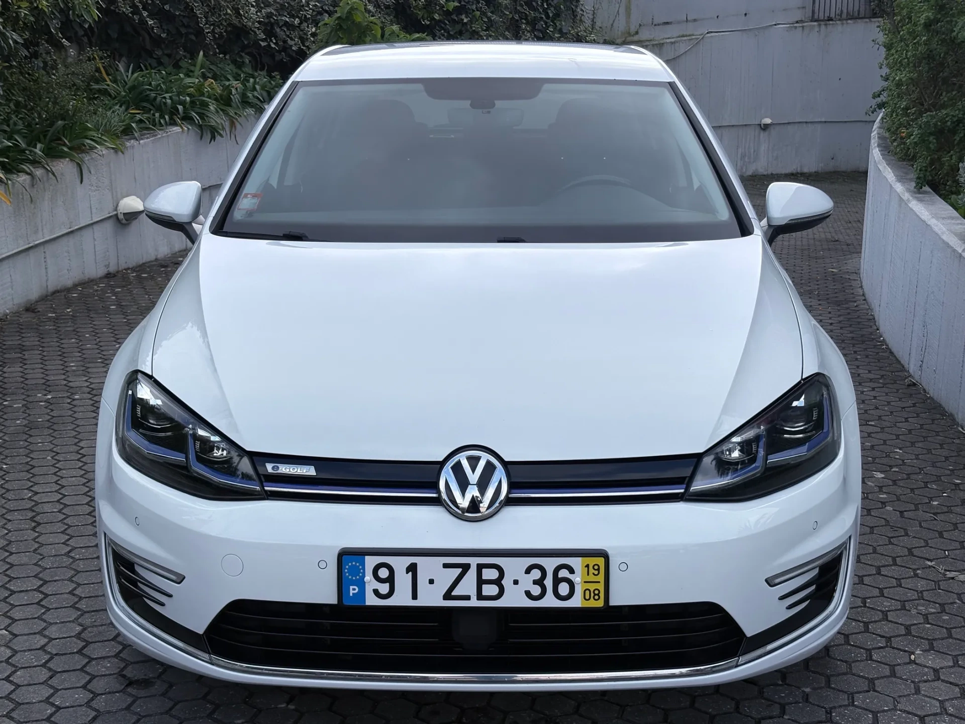 Volkswagen e-Golf AC/DC 3