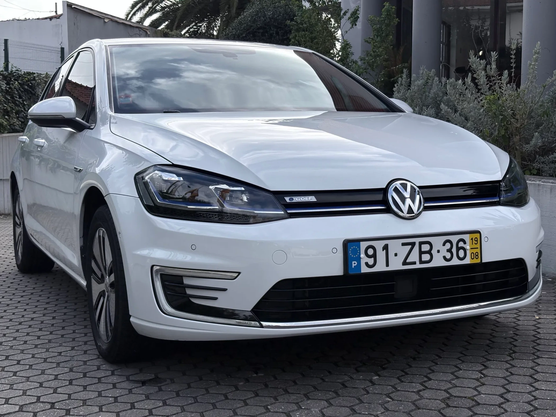 Volkswagen e-Golf AC/DC 9