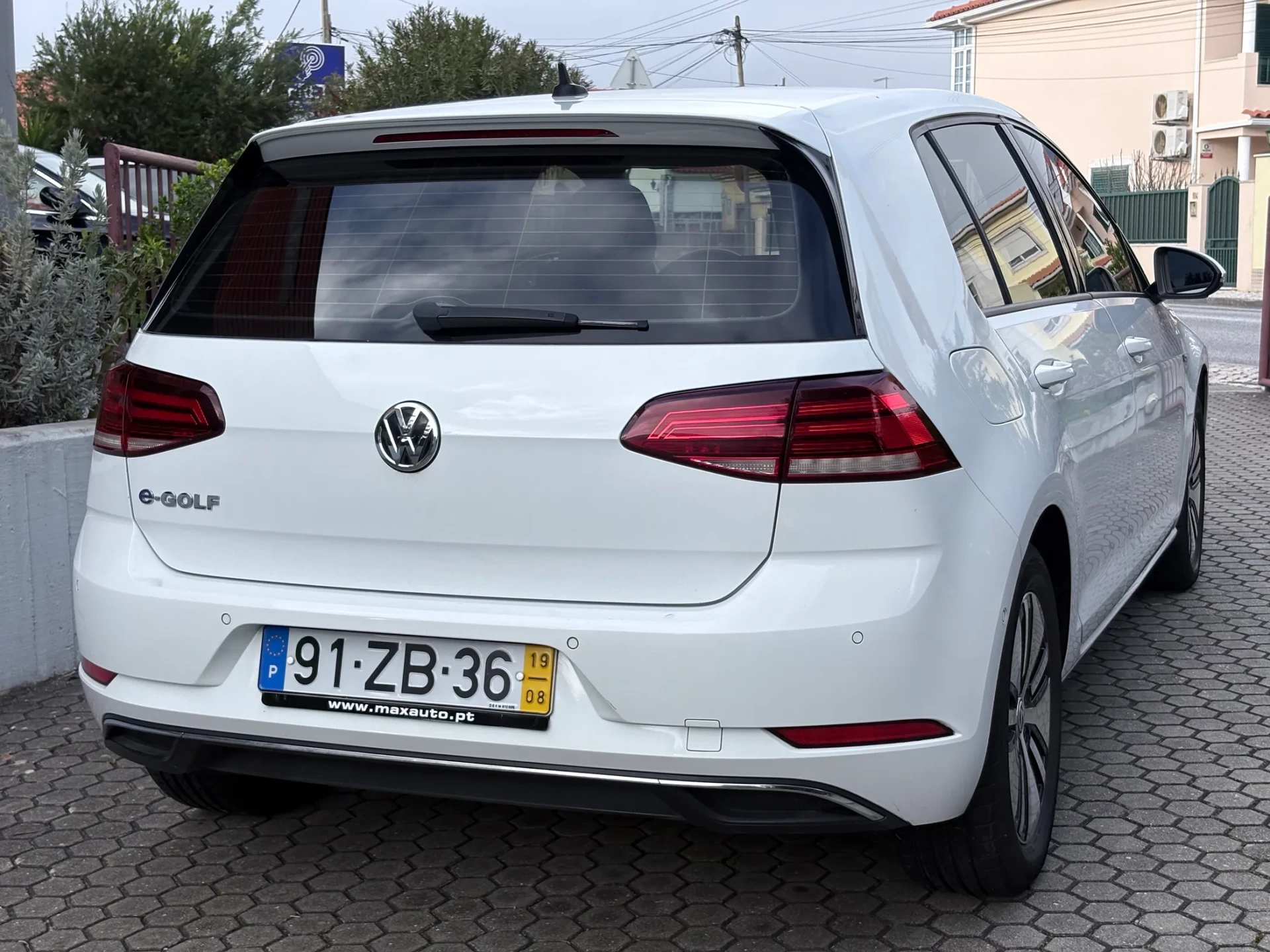 Volkswagen e-Golf AC/DC 19