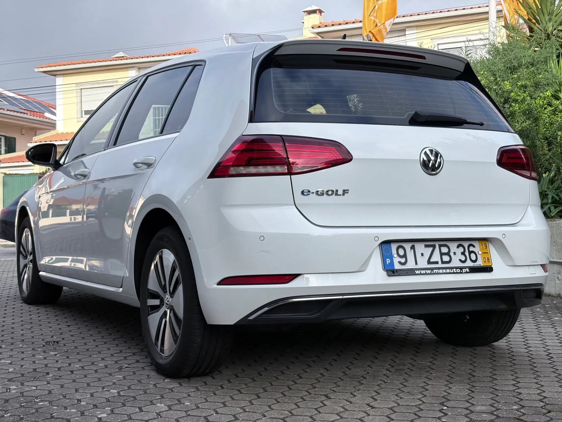Volkswagen e-Golf AC/DC 23