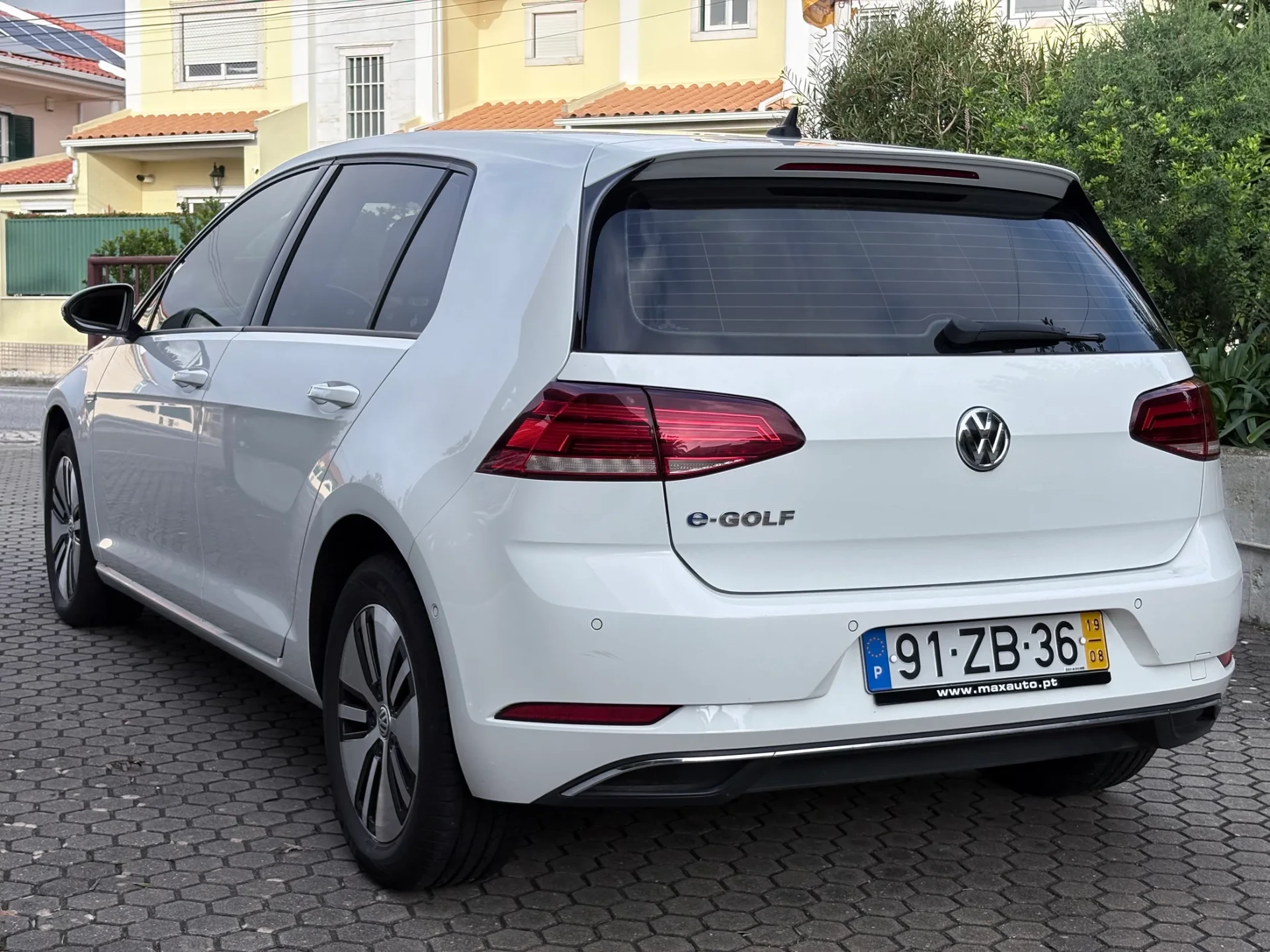 Volkswagen e-Golf AC/DC 24