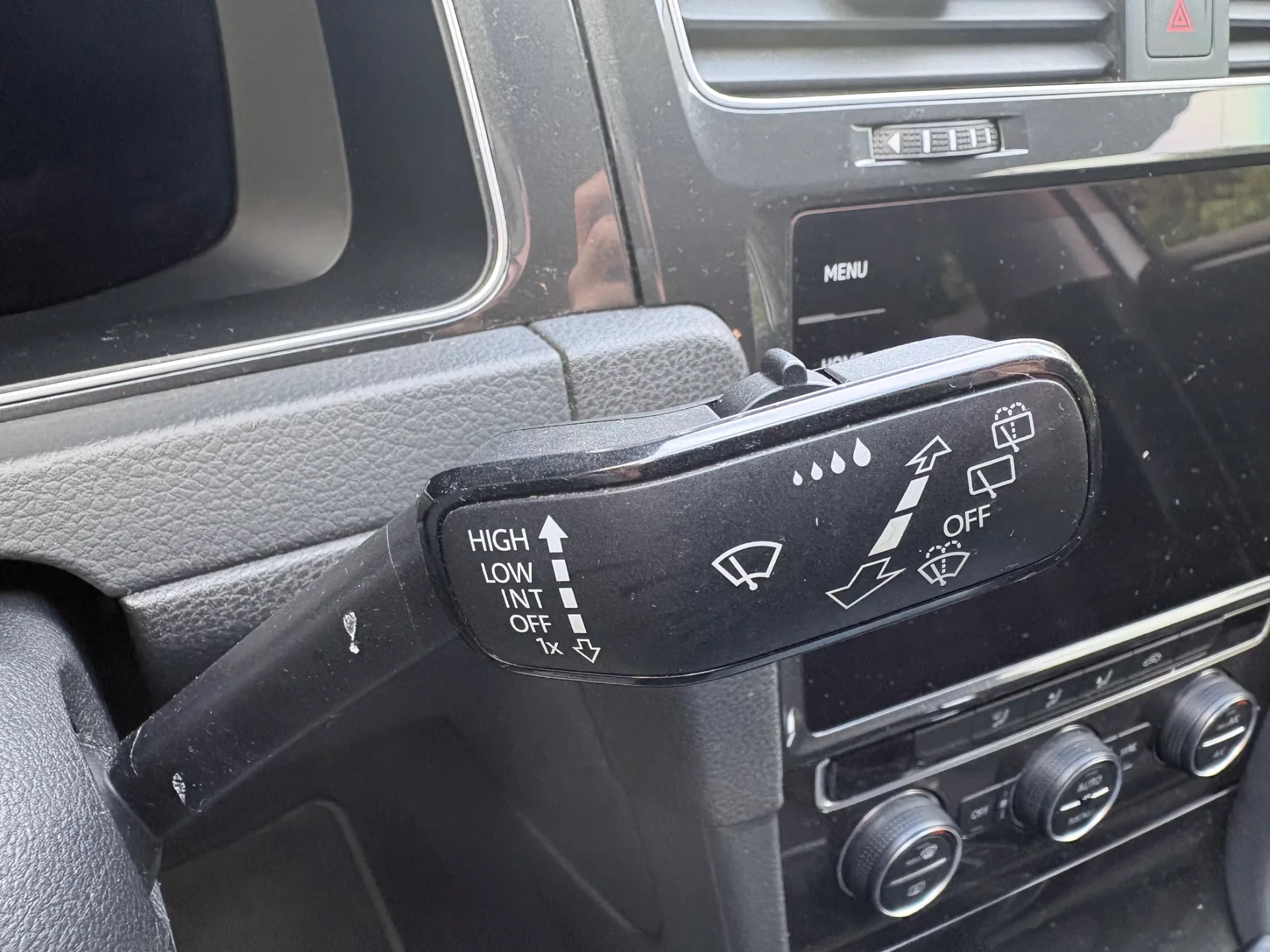 Volkswagen e-Golf AC/DC 38