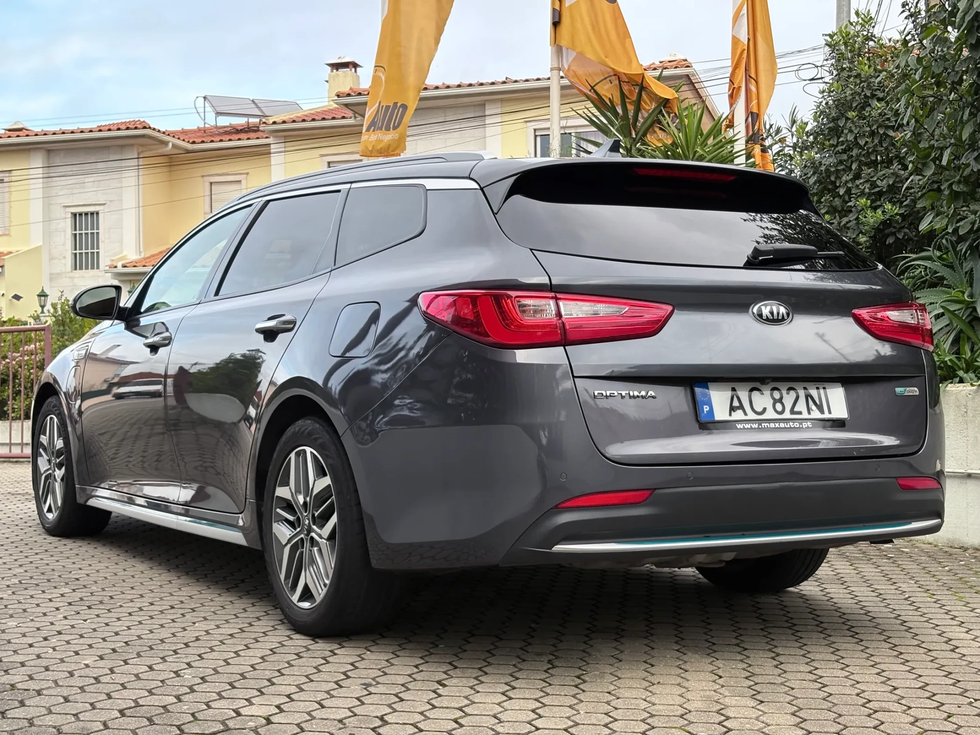 Kia Optima SW 2.0 CVVT PHEV 26