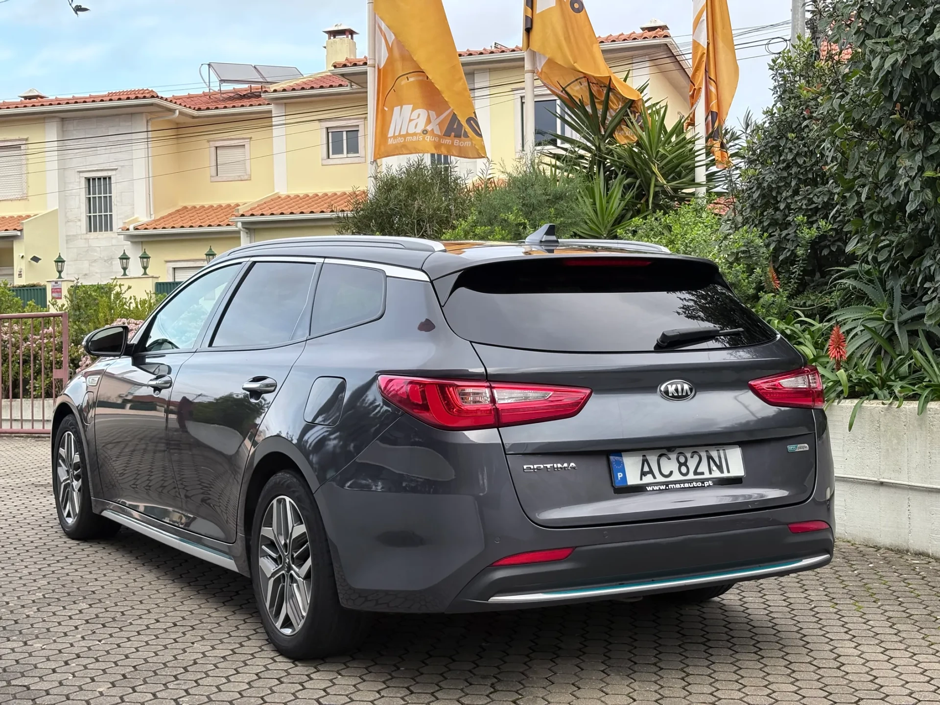 Kia Optima SW 2.0 CVVT PHEV 27