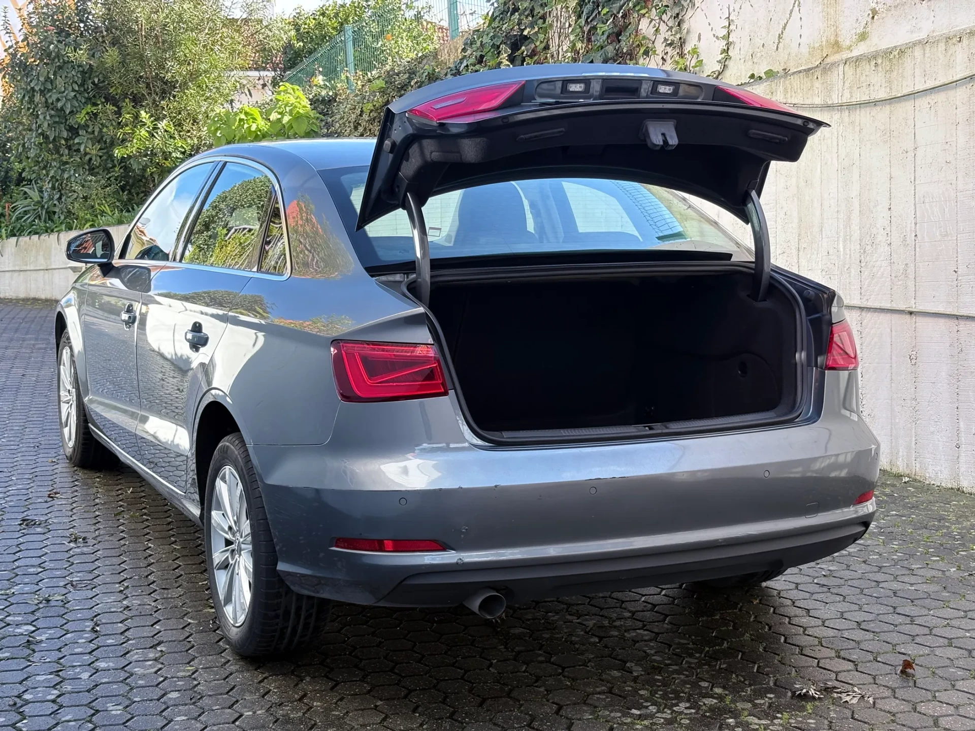 Audi A3 Limousine 1.6 TDI Advance 25