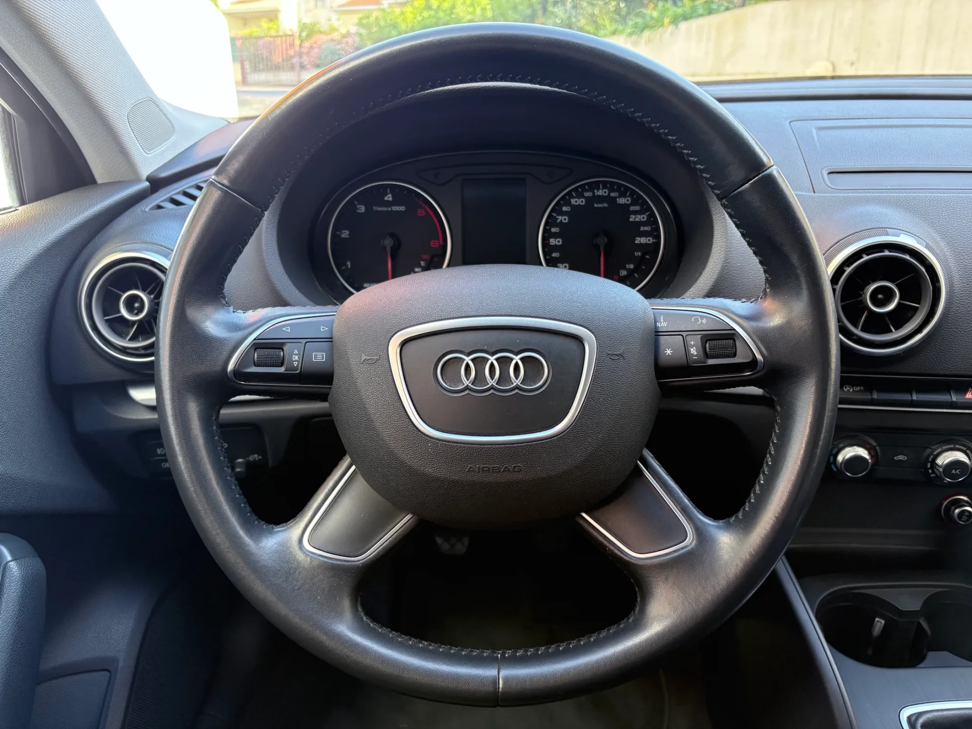Audi A3 Limousine 1.6 TDI Advance 33