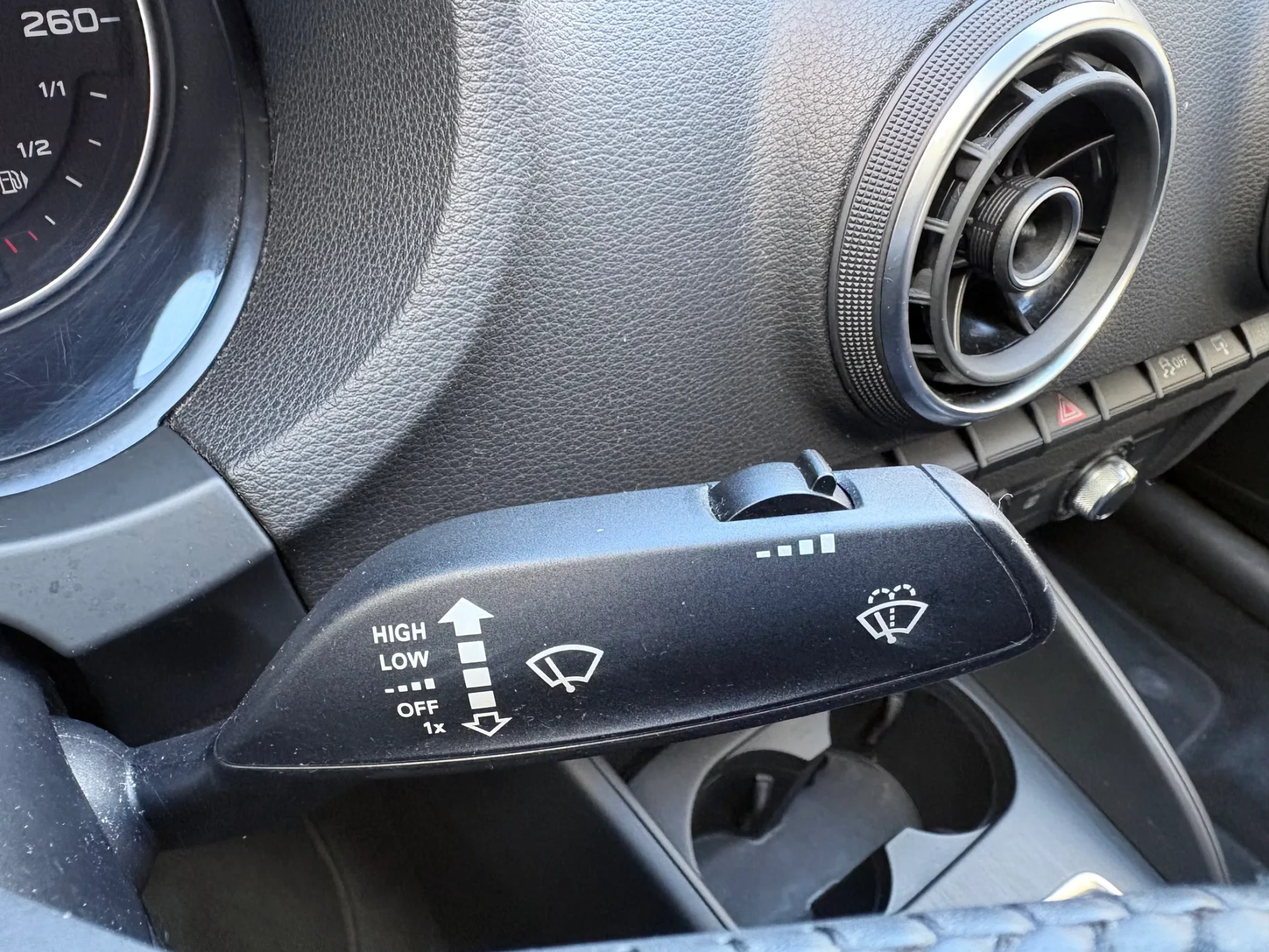 Audi A3 Limousine 1.6 TDI Advance 36