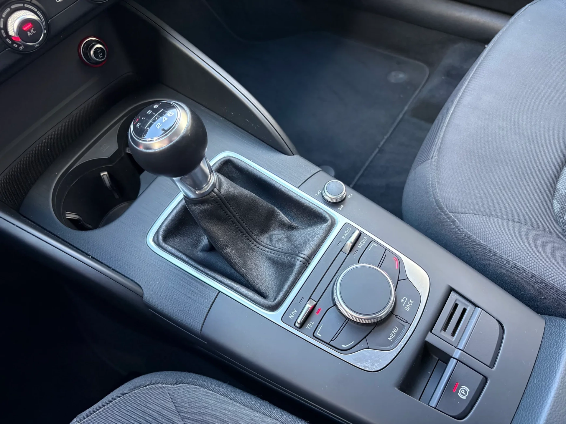 Audi A3 Limousine 1.6 TDI Advance 43