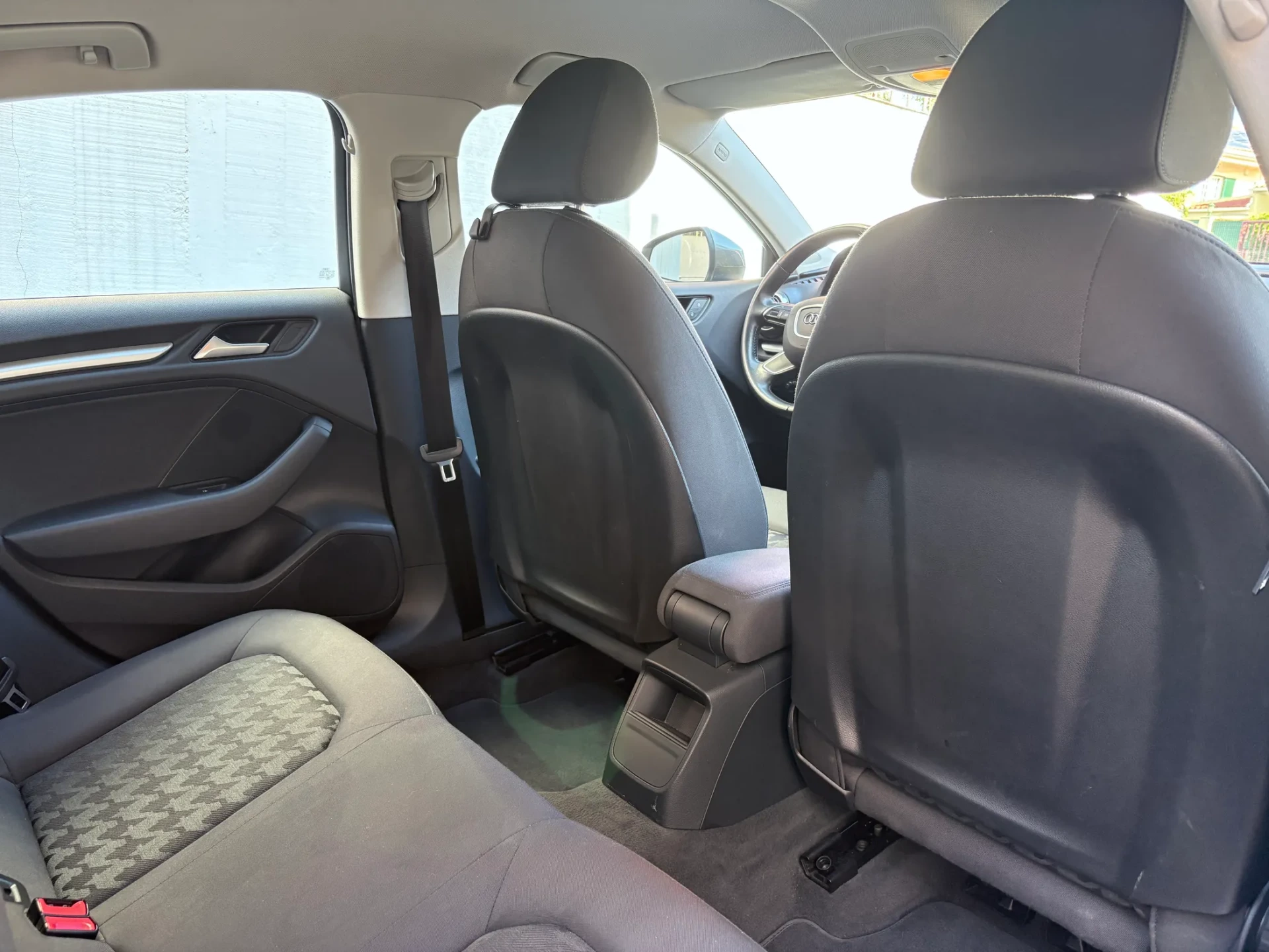 Audi A3 Limousine 1.6 TDI Advance 48