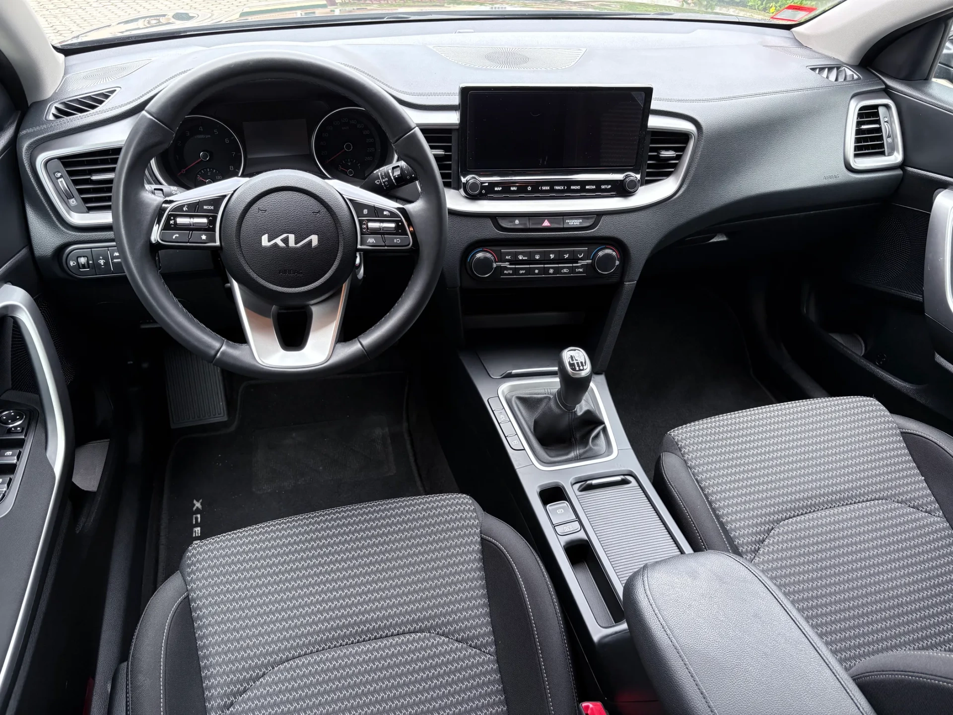 Kia XCeed 1.5 T-GDI Sport 27