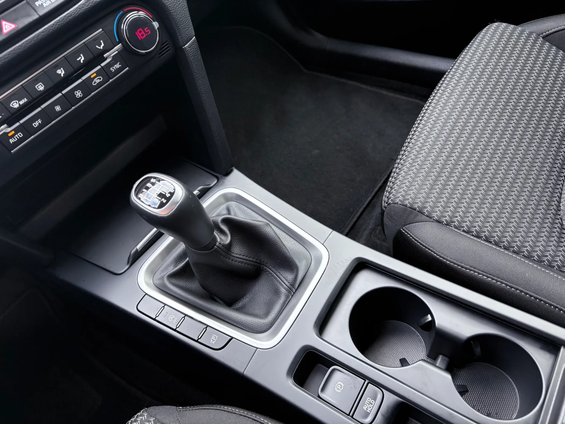 Kia XCeed 1.5 T-GDI Sport 44