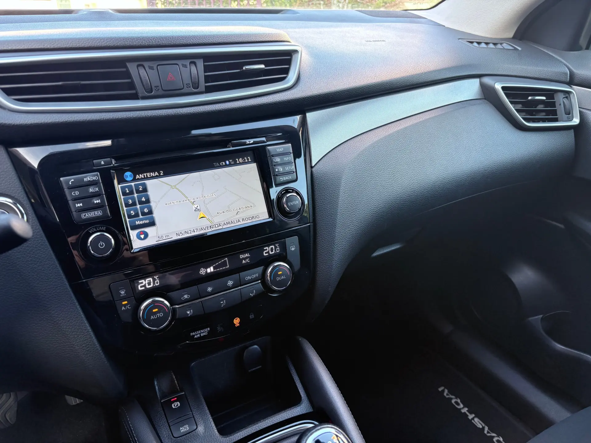 Nissan Qashqai 1.2 DIG-T N-Connecta 18 47