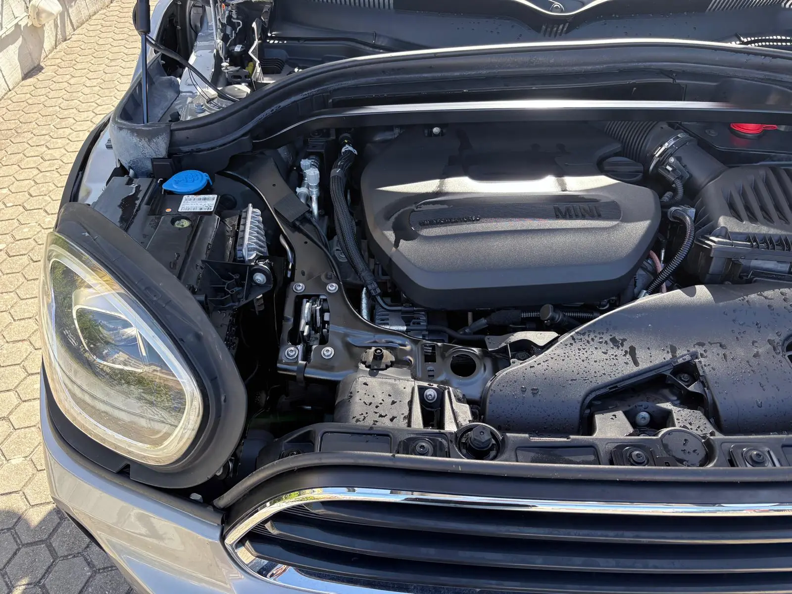 MINI Countryman Cooper D Premium Classic Auto 16