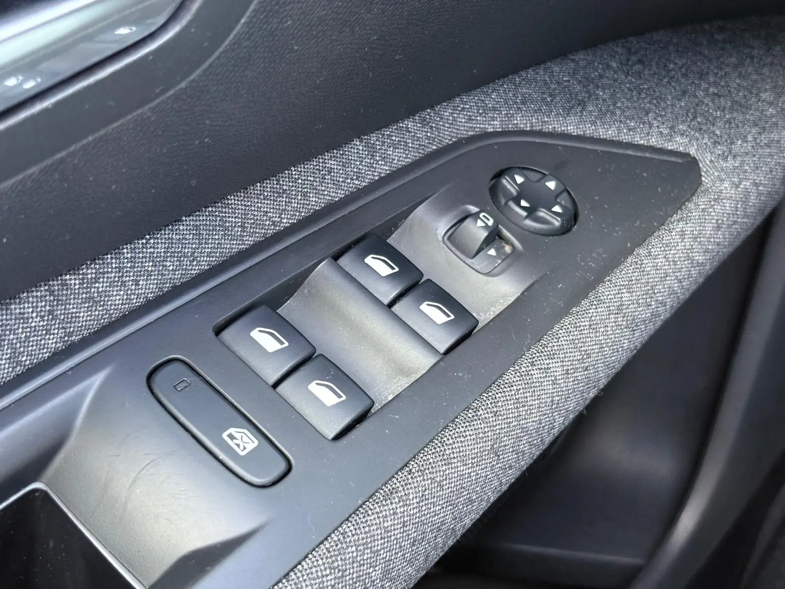 Peugeot 3008 1.2 PureTech Allure EAT8 33