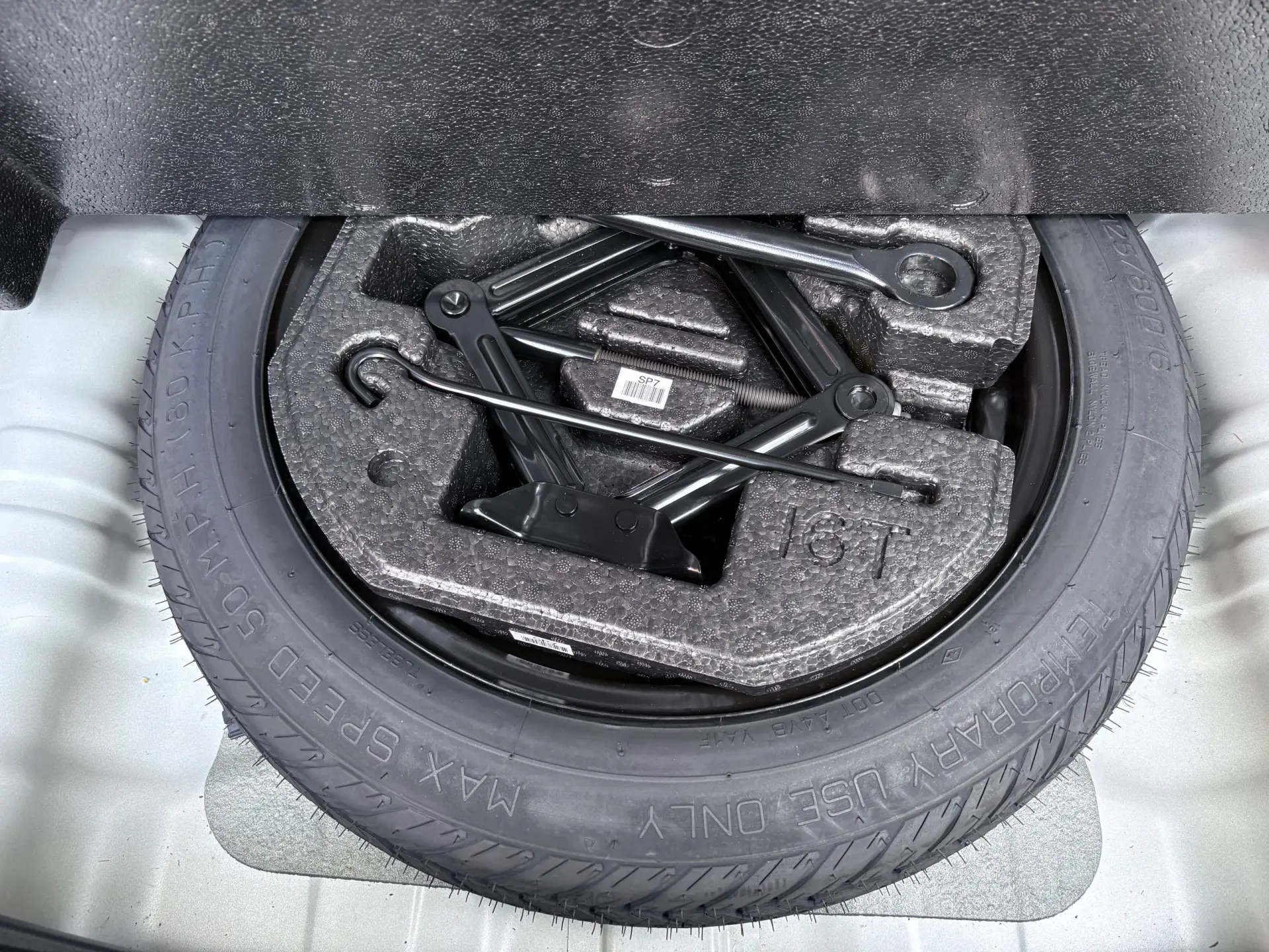 Hyundai Kauai 1.0 T-GDi Premium Tec.Preto 29