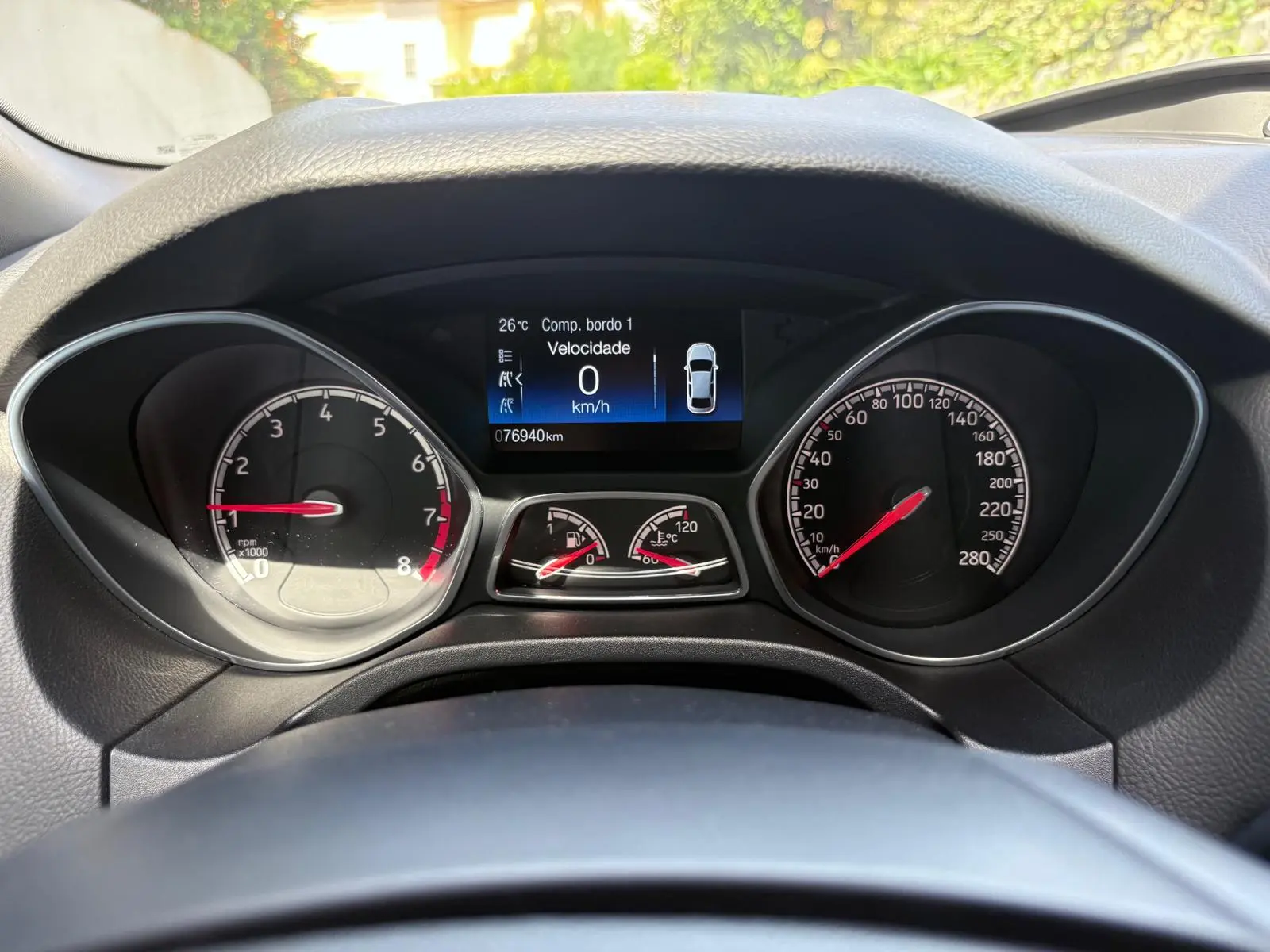 Ford Focus 2.0 EcoBoost ST c/ Pack Pele Desportiva 42