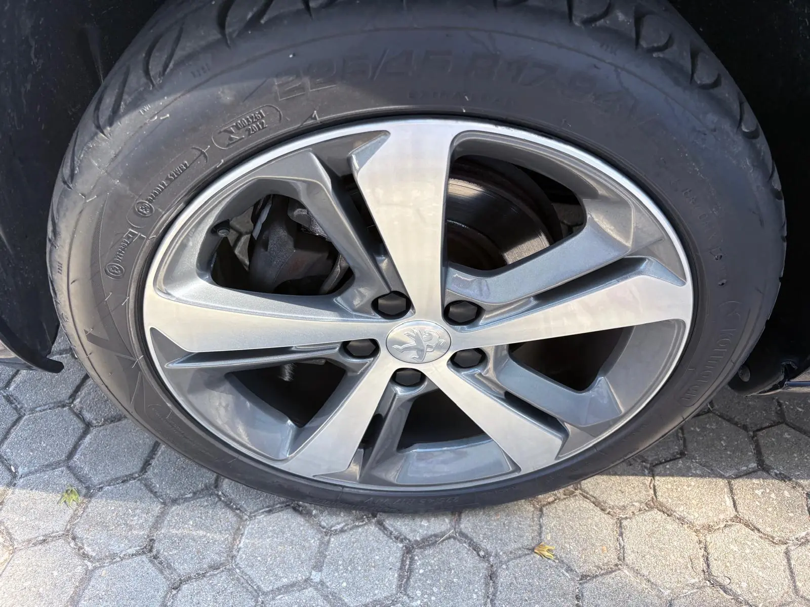 Peugeot 308 SW 1.5 BlueHDi Allure 12