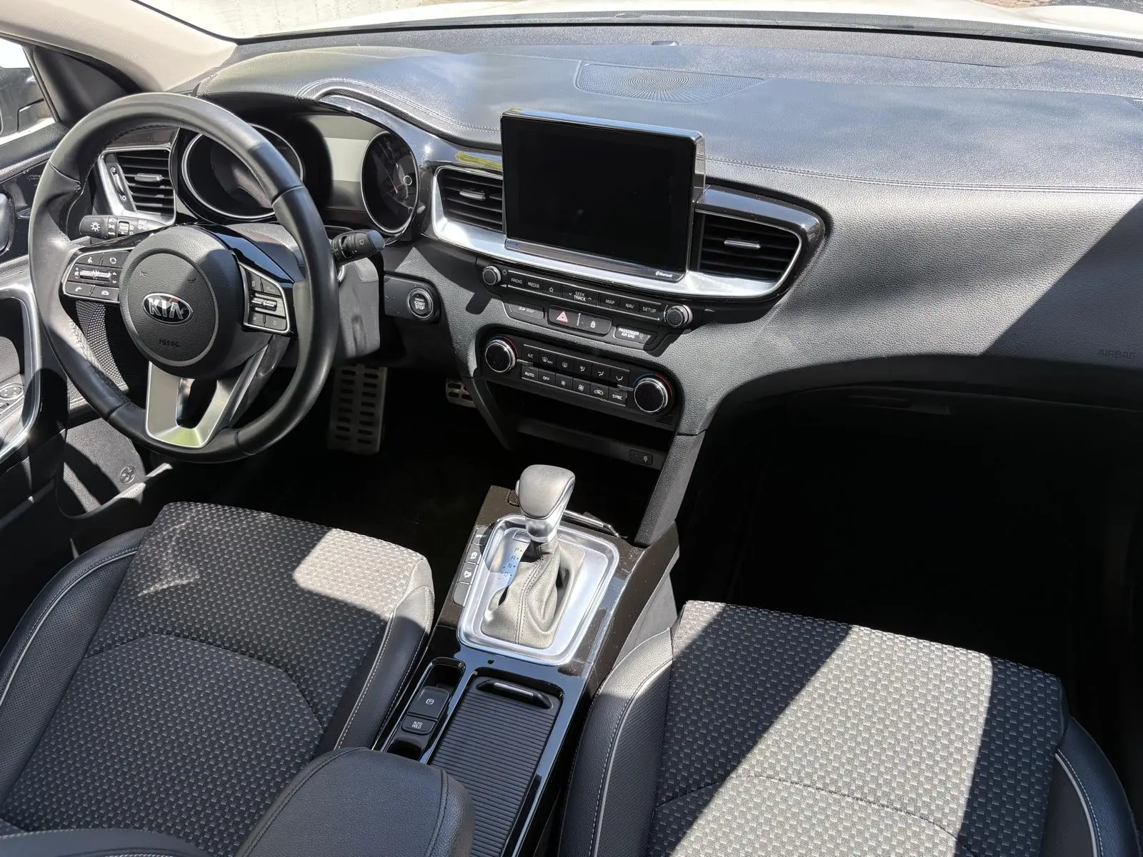 Kia Ceed SW 1.4 T-GDI Drive+SRF 7DCT 31