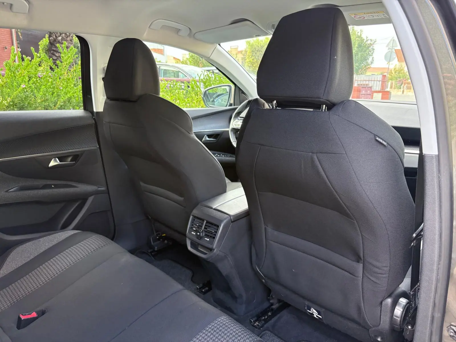 Peugeot 3008 1.2 PureTech Allure EAT8 57